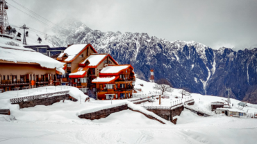 Auli Trip Package for Couple